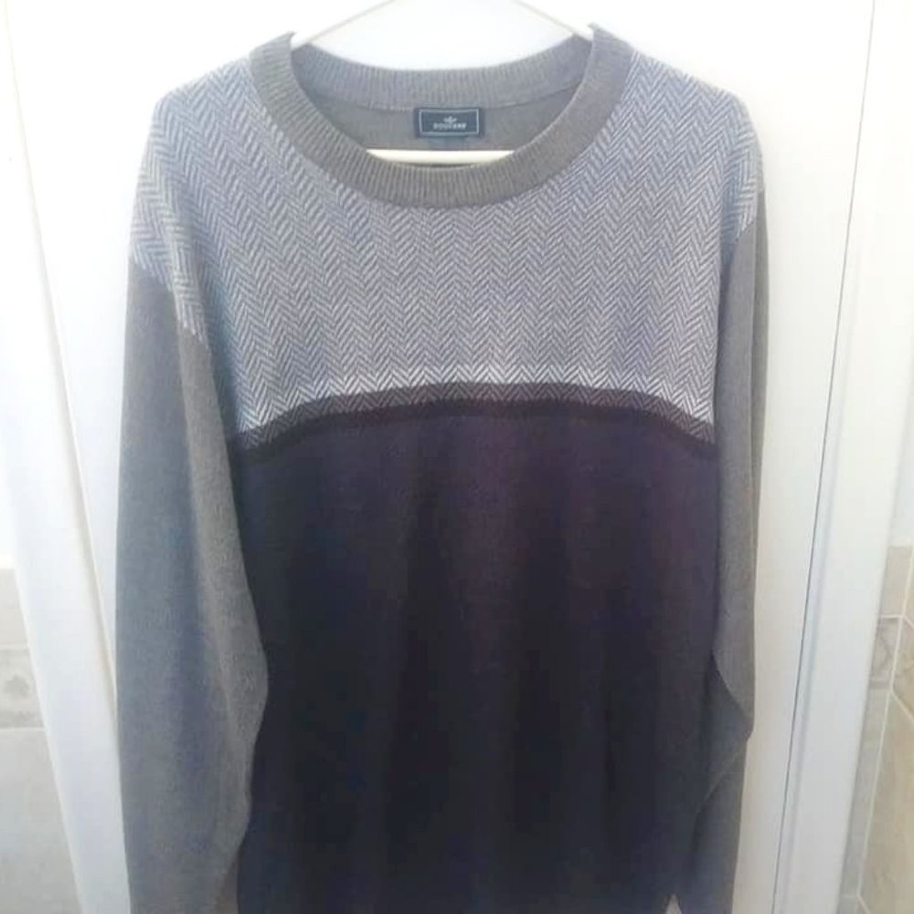 DOCKERS 100% Acrylic Henley Sweater. XLT.  Crewneck. Like New Never Worn